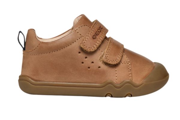 Deportivas barefoot marca Geox