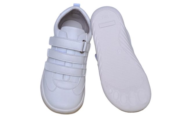 zapatillasblancasrespetuosas